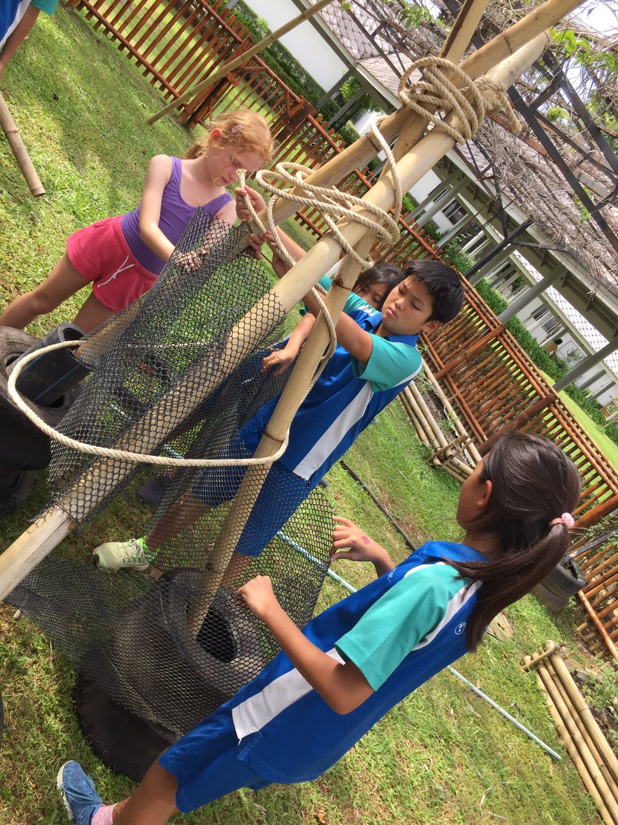 livsymons's tweet image. Building play with #looseparts in our #flowlearning CCA @UWCThailand inspired by #childhoodandnature by David Sobel