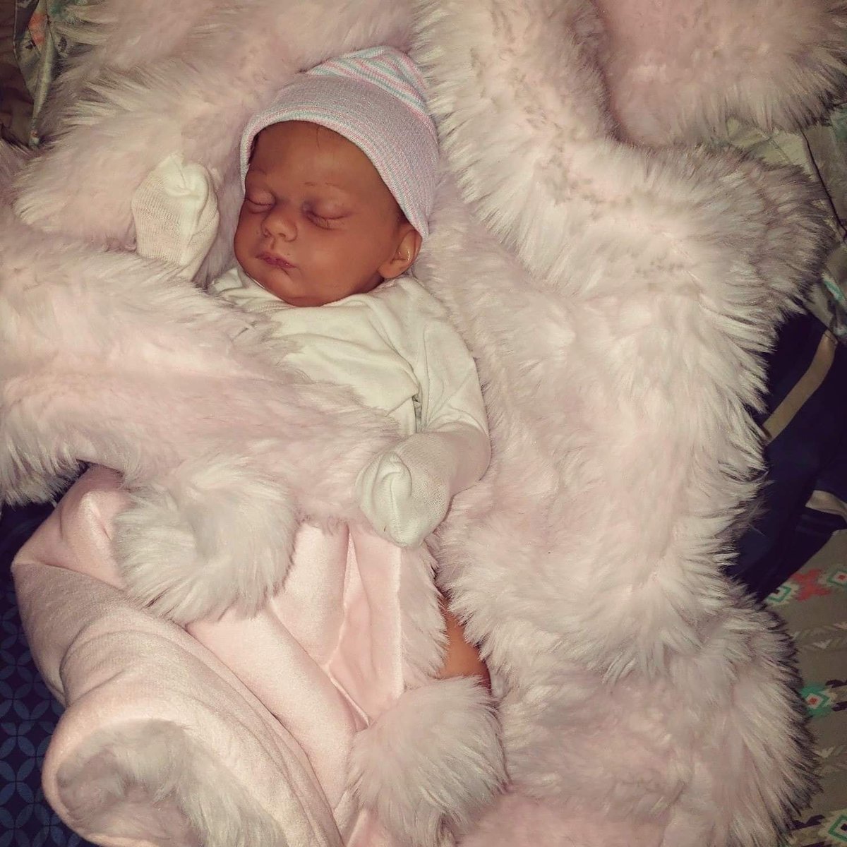 ArialFor's tweet image. #dolltherapy #Alzheimers #dementia