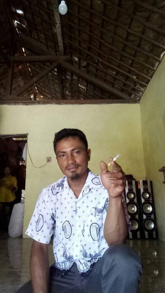 noer128's tweet photo. selamat malam,,, https://t.co/5Jpd4loIMi