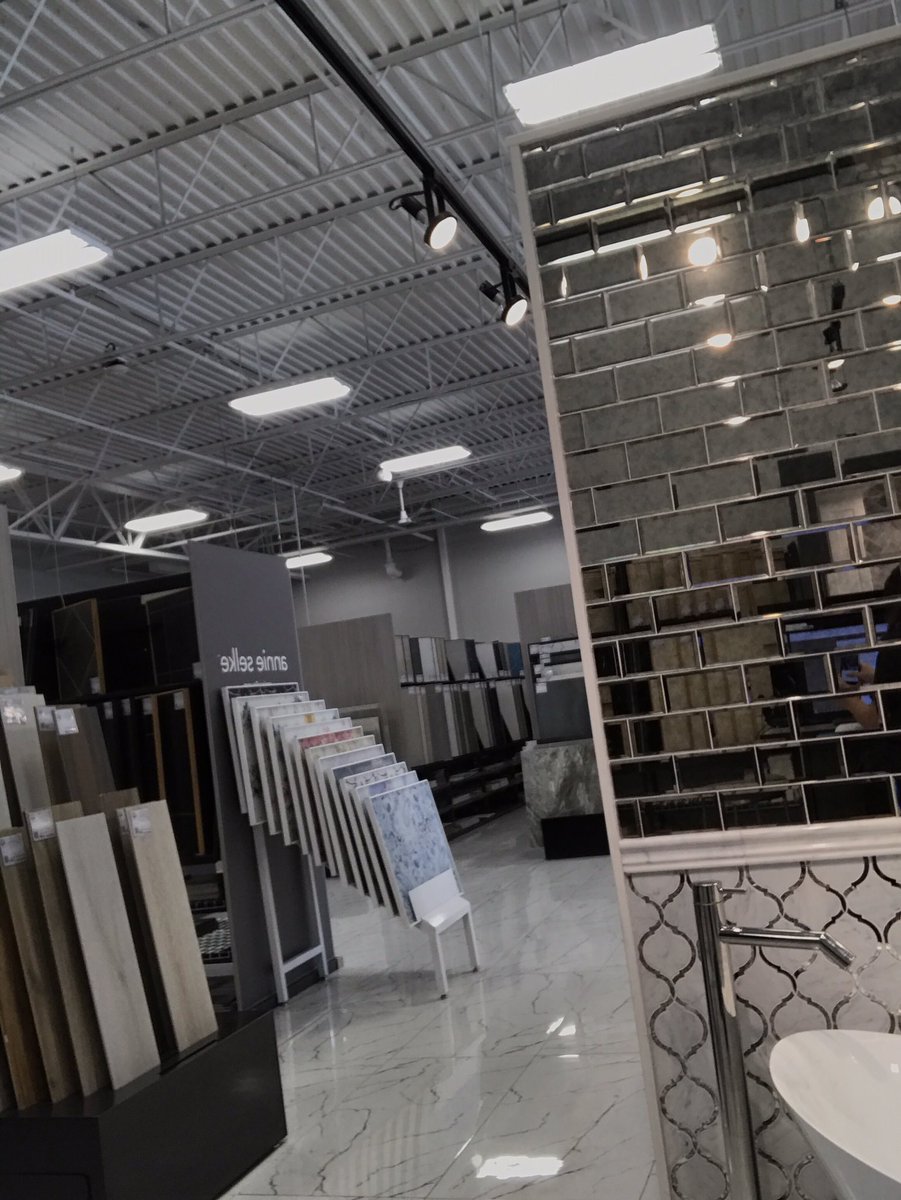 Not supposed to have my phone out so here’s a quickie photo it’s done very “artistically” anyways come visit me at #TheTileShop I’m sure I know a few #contractors or people #remodeling their #home, #guesthouse, #restaurants, #vacationhome, #business ect..