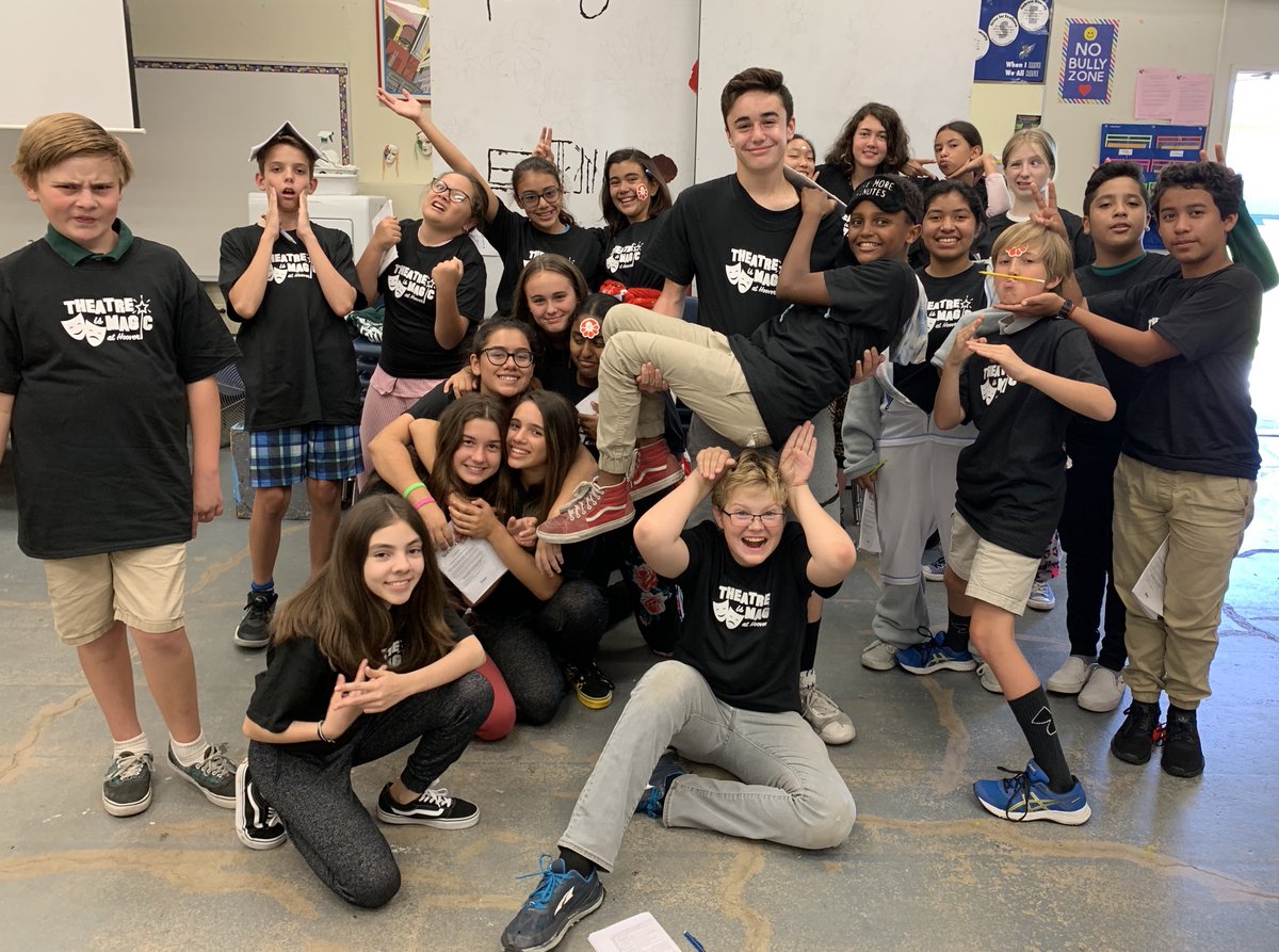 customink's tweet photo. Congratulations to our #InkoftheWeek winner, “Hoover Middle School Drama!” The students in the Advanced Drama class at Hoover Middle School love showing off their shirts. Get started on shirts for your drama club at https://t.co/UGWM7xmLT8. https://t.co/GrFIUdcNhR