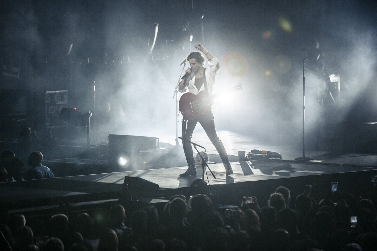 Boston <a href="/5SOS/">5 Seconds of Summer</a>