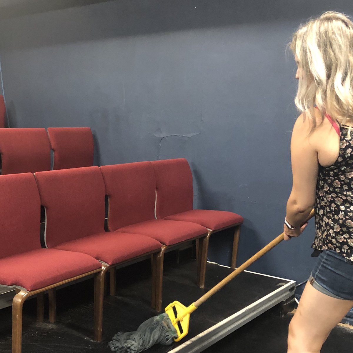 ⭐⭐ "Cramped,  bit messy,  gets the job done" Carlos on Google Reviews

Thank you for the feedback, Carlos!
We’ve heard you, loud and clear! We’ve decluttered, organized and beefed up our cleaning schedule to improve our spaces for our members and guests

#SpaceSpaceRevolution