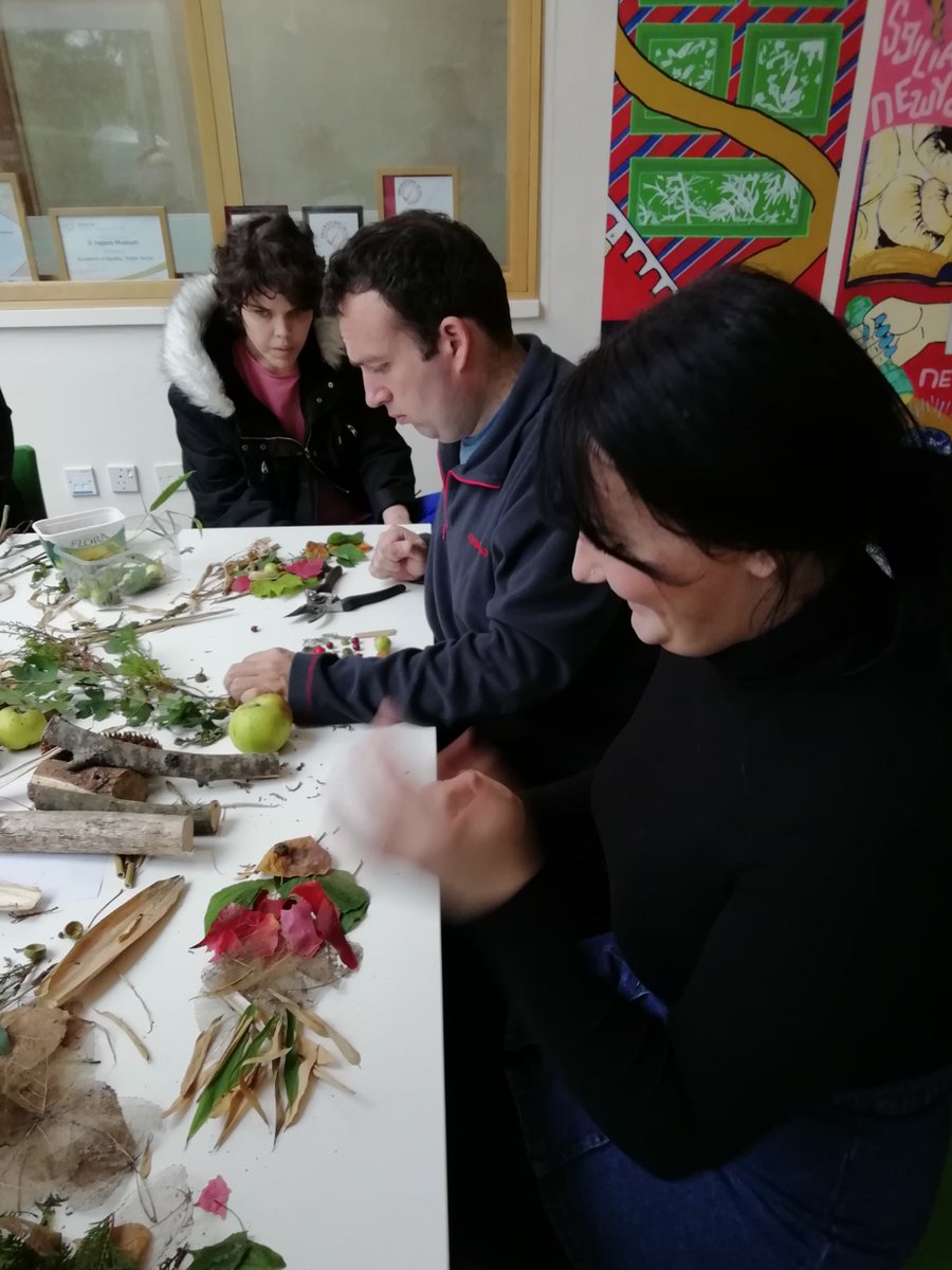 GardenCardiff's tweet image. Wild Garden Sculptures event that turned into a wild indoor art event because of the forecast! Thanks to Morgan, Carine, Maia, Steve and Donald for making some beautiful pictures #Creative  #wildart #rainingoutside #autumn #autumnleaves @InnovateTrust @WCVACymru @StFagans_Museum