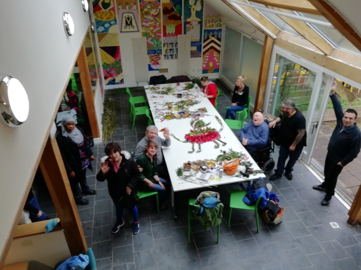 GardenCardiff's tweet image. Wild Garden Sculptures event that turned into a wild indoor art event because of the forecast! Thanks to Morgan, Carine, Maia, Steve and Donald for making some beautiful pictures #Creative  #wildart #rainingoutside #autumn #autumnleaves @InnovateTrust @WCVACymru @StFagans_Museum