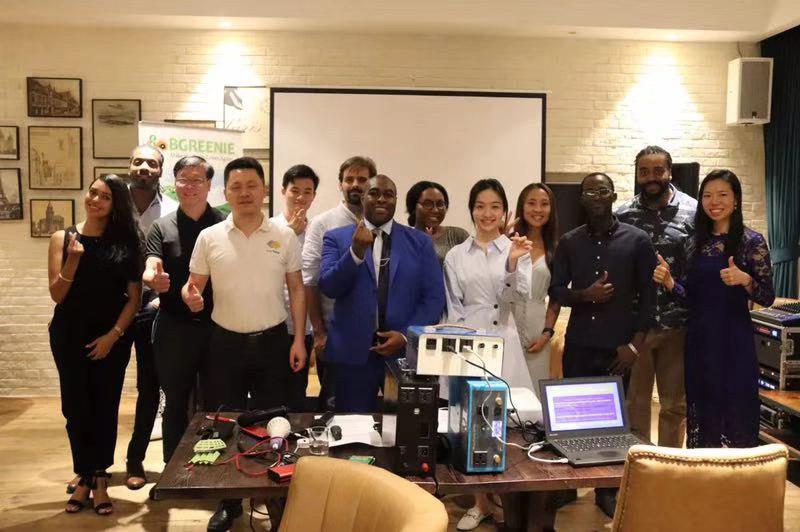 everiToken tweet media