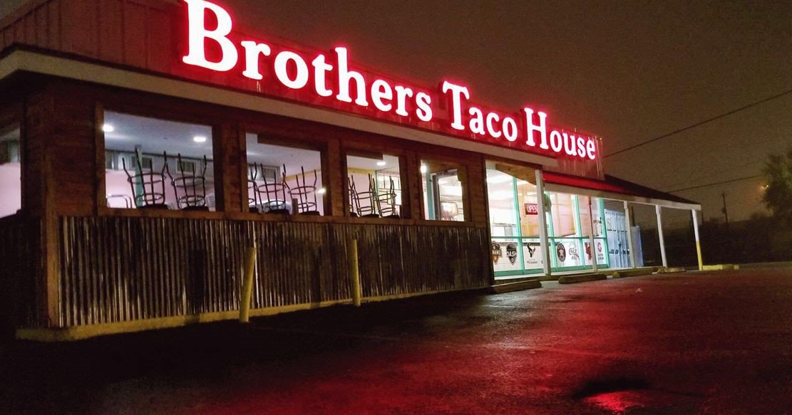 #HispanicHeritageMonth
Brothers Taco House started as a taco truck in the heart of Houston. Founder, Jesús Alejandro emigrated from Mexico with his wife and sister. In 2003
they expanded and opened Brothers Taco House. #orgullohispano <a href="/Bros_tacohouse/">Brothers Taco House</a> <a href="/abc13houston/">ABC13 Houston</a>