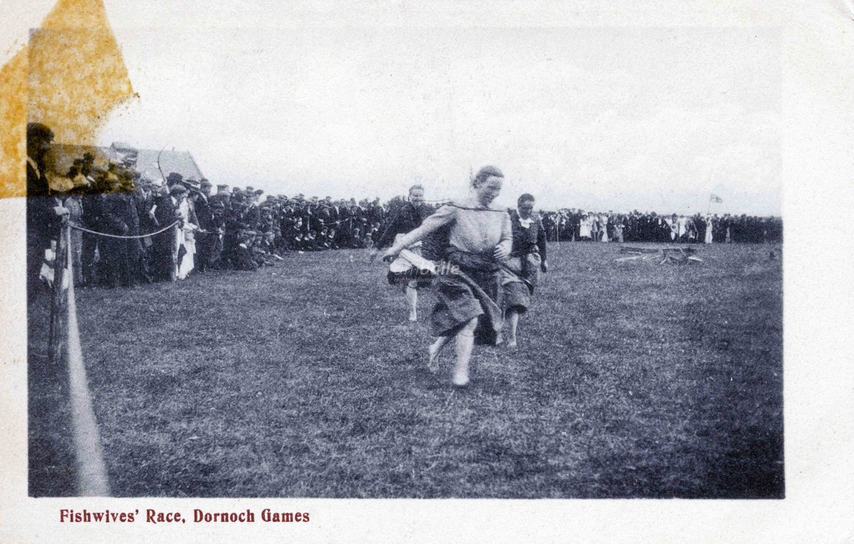 The Fishwives' Race at the #Dornoch Games, early 20th century. #NSHD2019

[photo: @hlhlibraries' postcard collection]