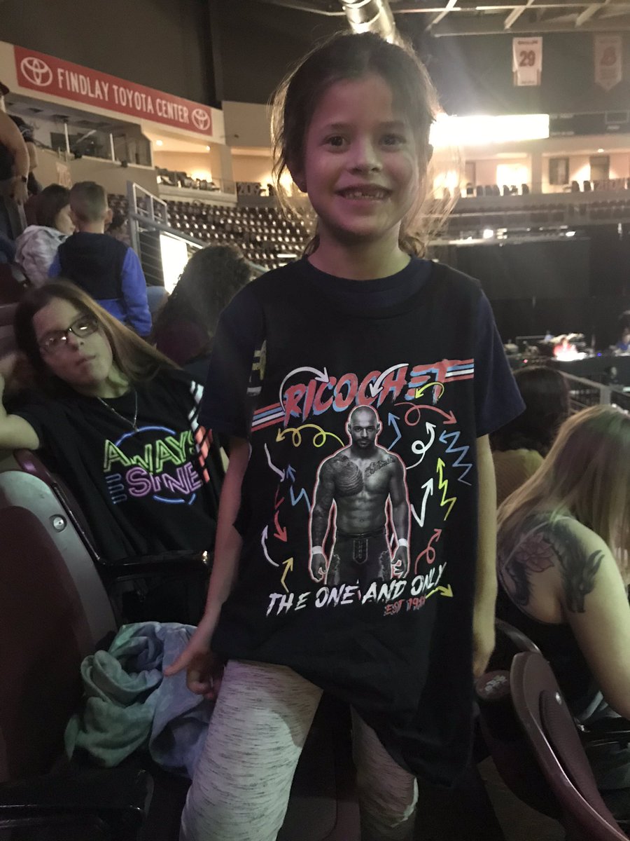 melissasher13's tweet photo. @KingRicochet we enjoyed seeing you wrestle in person. Your my daughters favorite wrestler. Thanks for throwing your shirt at us on Saturday at Prescott valley’s event https://t.co/bSOgLHwE1T