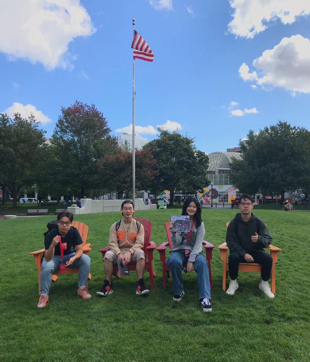 First college tour completed and we met alum Chris (18’)! <a href="/Northeastern/">Northeastern U.</a> <a href="/HarveyLZ/">Philip Lazzaro</a> <a href="/HarveySchoolNY/">The Harvey School</a>
