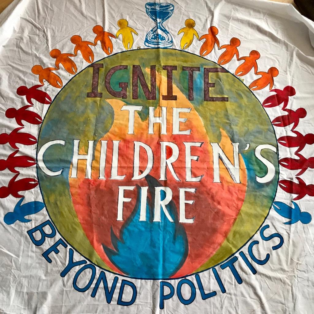 carboncoach's tweet photo. ‘The Children’s Fire’ 🌍🕯🌱
Let Mac provide altogether deeper inspiration: tune in
to the words & voice of @MacartneyMac on The Eco Show @MarlowFM 7pm-9pm tonight #marlow @embercombe
Thank you @ramblinollie for this
#theChildrensFire #childrensFire
https://t.co/FYalCZUHsR… https://t.co/3K7al2GskB