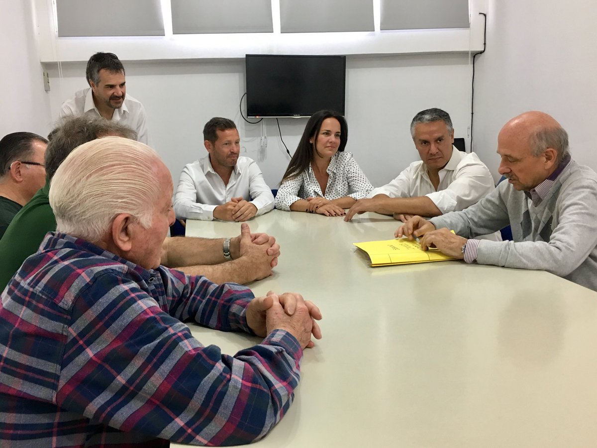 josenunezjurado's tweet photo. Apoyamos a la mutual A.I.A.M en Zavalla y a la Cooperativa Agropecuaria de Álvarez y Piñero a través de los subsidios de @INAESarg. Junto a @GermanPugnaloni , @AdriCCaceres y @anitalmartinez nos contaron QUE ES LA 1ERA VEZ QUE RECIBEN AYUDA DE NACIÓN  💪 https://t.co/4YX8SpY4bc