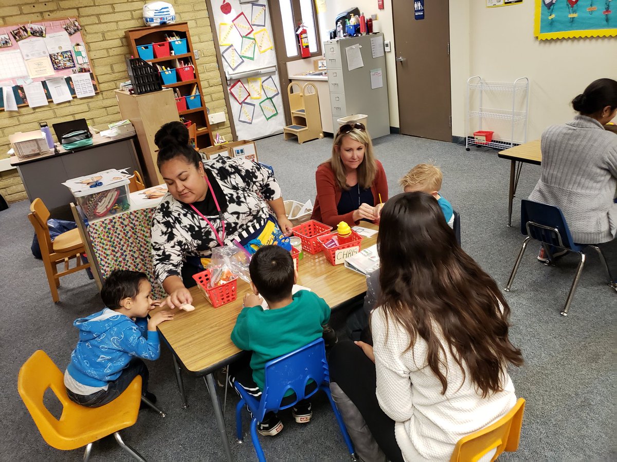 Wonderful things happening here at ECEC! #ycjusd #leadingtheway #MakingADifference 😁👍🏼🍎