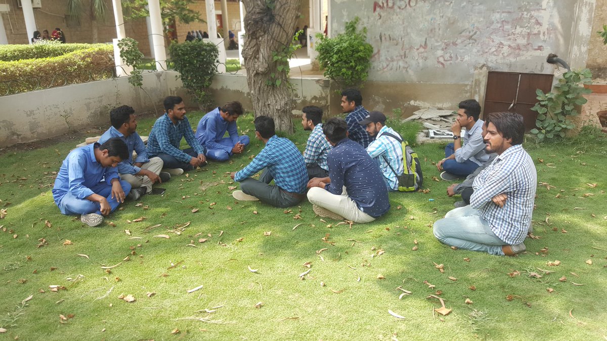 UOKAPMSO's tweet photo. Meeting of Arts Faculty conducted by Sector Committee related to General Workers Ijlaas of 1st October at Bahadurabad Markaz
#APMSOKU https://t.co/PrmeICu2Xo