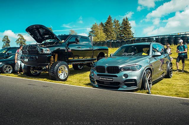 Aadde01's tweet image. Lifted vs Lowered. Who did it better?! 🤷‍♀️👌 @gatebil_official 
#gaudalgatebil #gatebil #rudskogen #lifted #lowered #bmwx5 #pickup ift.tt/2o0Bnsz