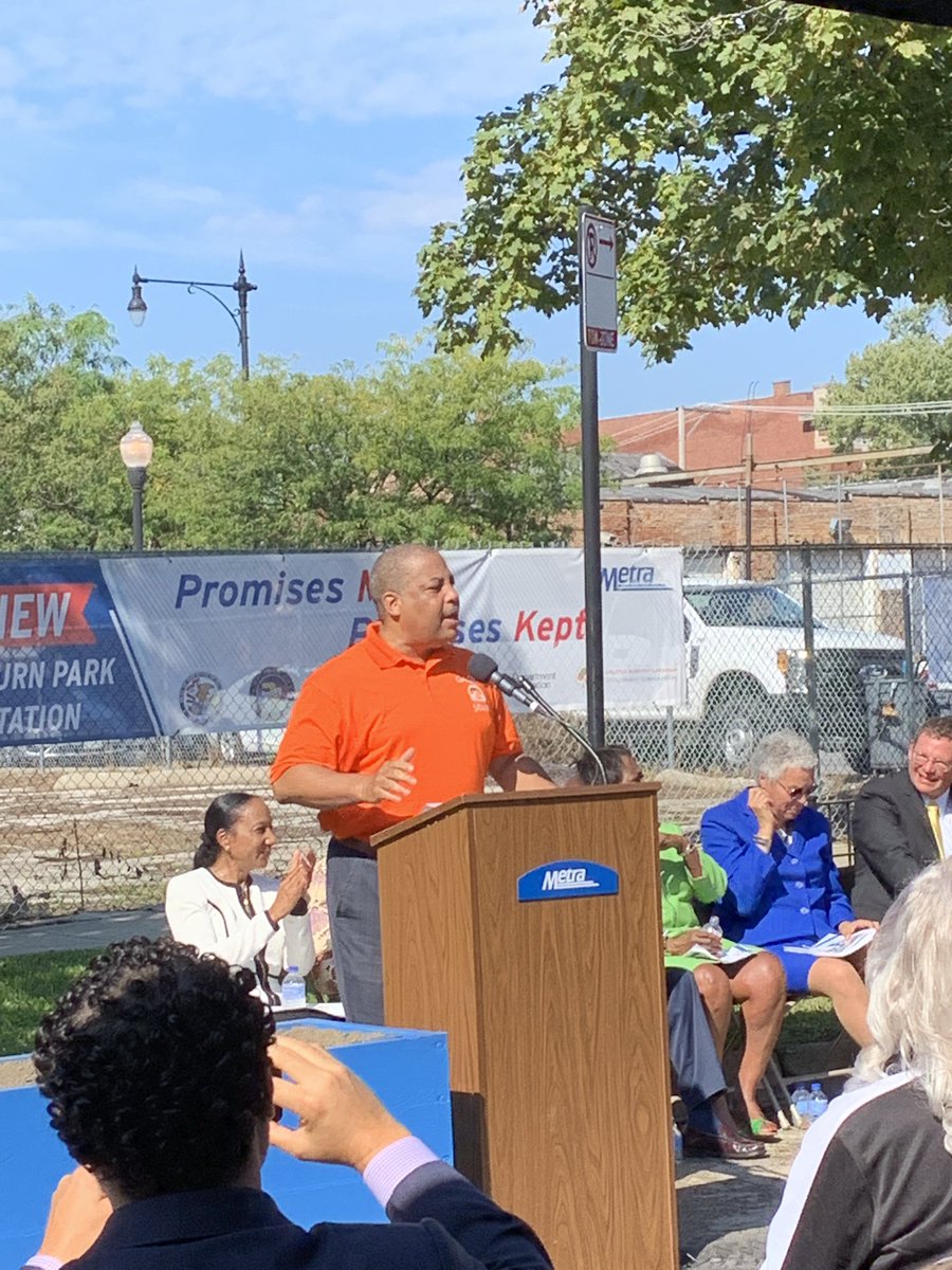 The Auburn Park Metra station finally broke ground in Auburn Gresham this morning - part of the original 2005 QLP vision! <a href="/GADC_Chicago/">GADC Auburn Gresham</a> <a href="/LISCChicago/">LISC Chicago</a>