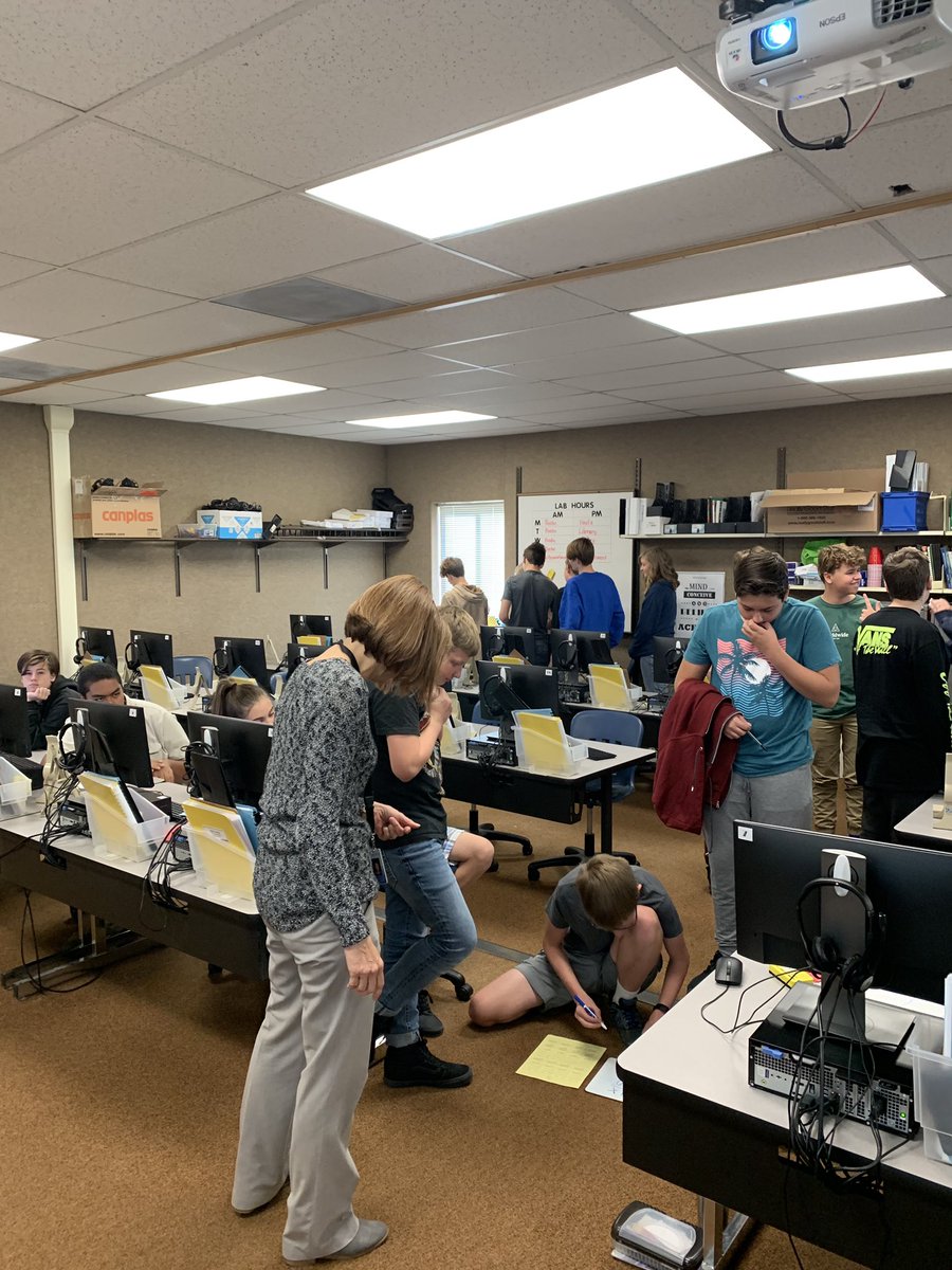 Ms Foutz’s Exploring Computer Science class at Kaysville Junior learning about Artificial Intelligence by doing an engaging, fun Tic Tac Toe activity!! Great teachers doing great things with kids!