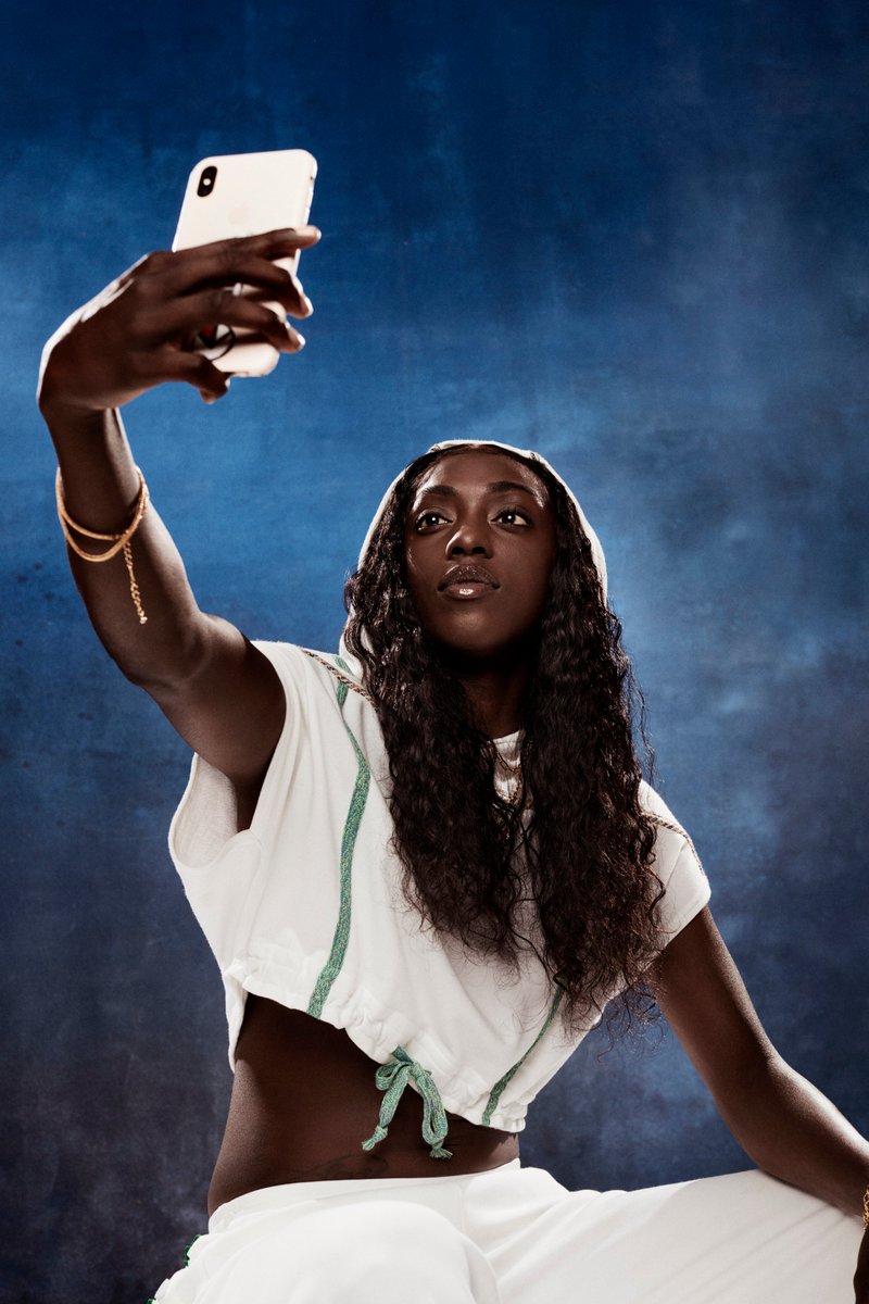chicagosky's tweet photo. Issa vibe. 🤳

📸: Genesis Gil 

@WNBA
@RedHookLabs https://t.co/0dr17MZV7p