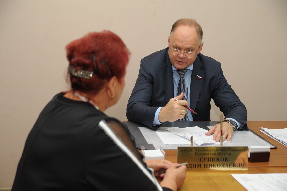Прием граждан в Региональной общественной приемной председателя ВПП «ЕДИНАЯ РОССИЯ» Д.А.Медведева. 
В рамках приема обратились 15 человек. В числе приоритетных вопросов — ЖКХ, состояние дорог, работа управляющих компаний и благоустройство внутридворовой территории.