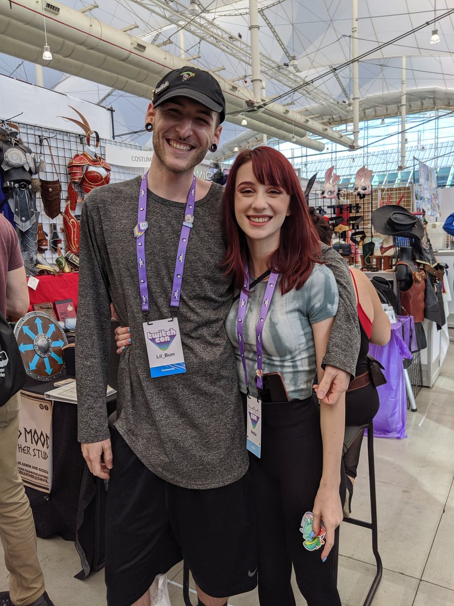 AmazonAndAnal's tweet image. I&apos;ve been to a lot of events, had amazing experiences and met a lot of people before TC... But I&apos;d have to say TwitchCon took the cake. By far one of the best weekends of my life getting to meet everyone, So here&apos;s a thread of all my favorite photos from this weekend 💕