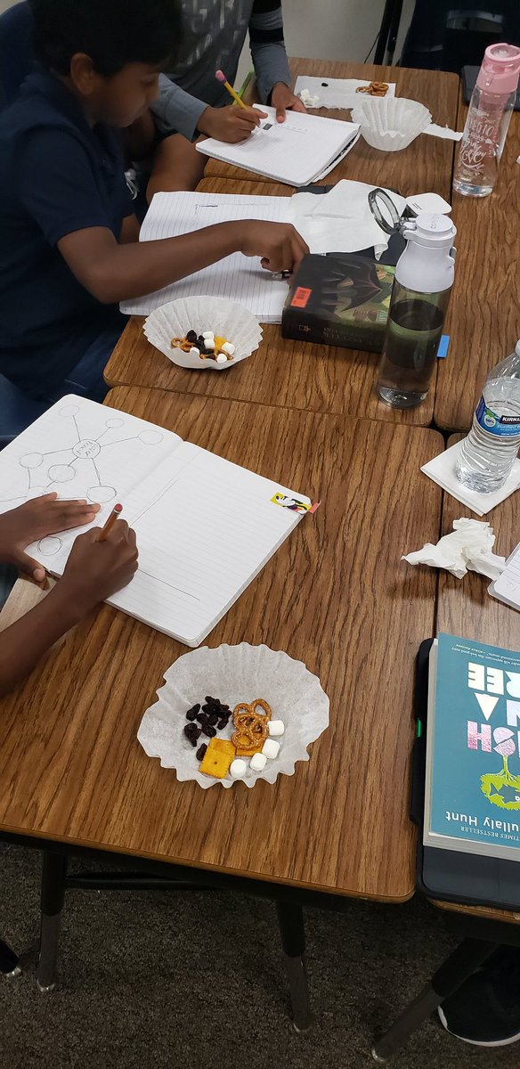 MrsBallingerCRE's tweet photo. Mixtures are so much to learn about and to eat! #CREleads #LISDscience https://t.co/bsVi0uzH81