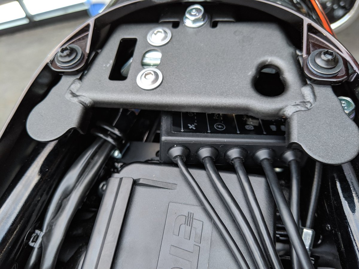 し と ら す ミツバサンコーワ さんのドライブレコーダー Edr 21g を Z900rs に取り付けた記事を書きました シトラスのブログ ミツバサンコーワ バイク用ドライブレコーダー Edr 21g を Z900rs に装着 T Co Qwwrcqcfg2 T Co