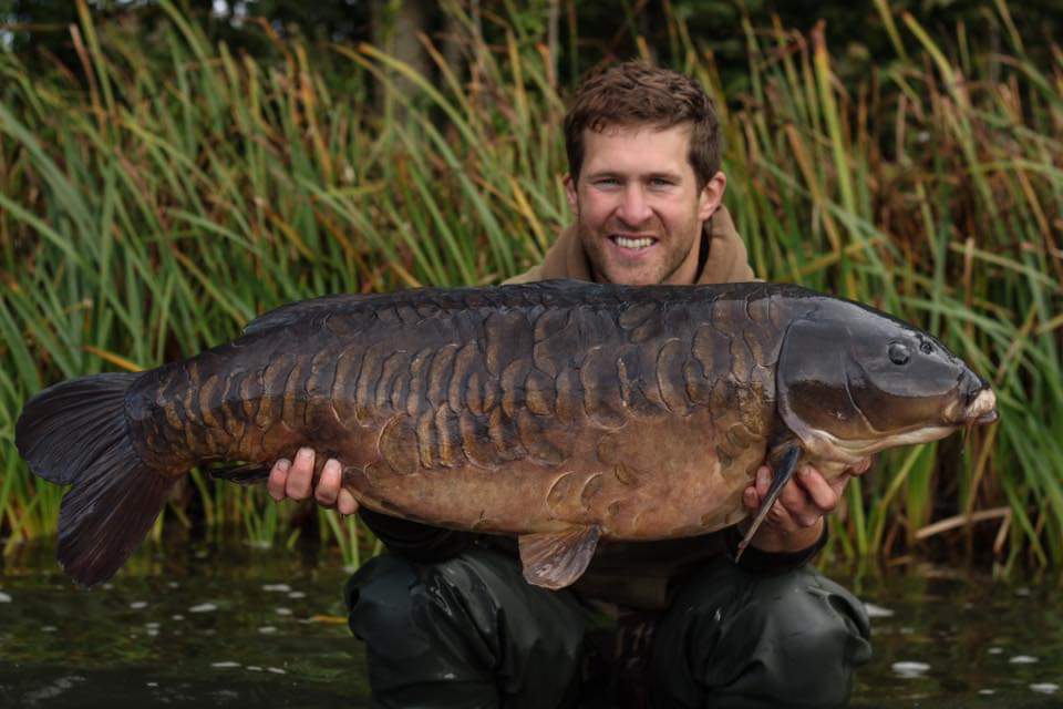 TaskaCarp's tweet photo. When you're on a roll.... Team Taska Anthony Jones has had himself another sought after fish from Stoneacres. Here's Anthony :-
"Still can’t quite believe it, this is the one!!  The “No 9 Bus “ at 44lb 08 oz. Absolutely ecstatic!"
Congratulations Anthony.
#teamtaska #taskacarp https://t.co/a70dAxwmCZ