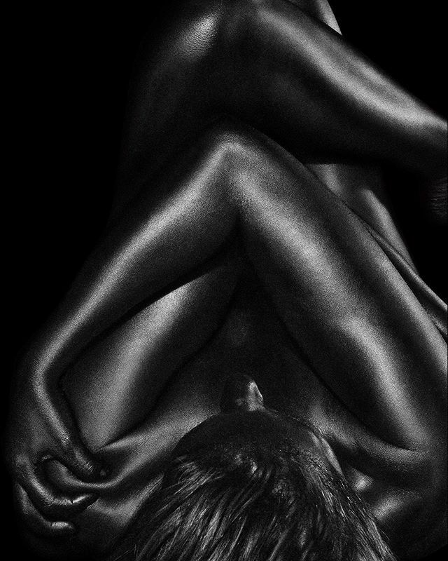 michelleroy's tweet photo. New images from the Alchemy series will be exhibited at Gallery MAX SoHo from October 2nd through the 23rd. If you are in NYC come join us for the opening reception on October 2nd from 6 p.m. until 8 p.m.

#AlchemyProject #figurativeart #blackandwhitepho… https://t.co/l2QXr4LU8x https://t.co/XDsv5xlXzo