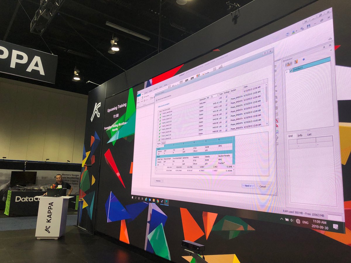 kappaengdotcom's tweet photo. Azurite training session at the @kappaengdotcom booth #ATCE2019 - #formationtesting #timevsdepth #qaqc #deconvolution https://t.co/jzp92OeZT7