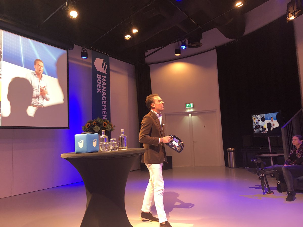 MgtboekEvents's tweet photo. Nu @robertdoornboss over, uiteraard, racing to the max!#formulex https://t.co/Oxo6u8jhzw
