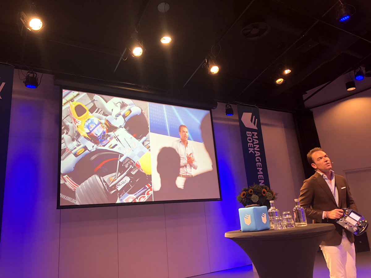MgtboekEvents's tweet photo. Nu @robertdoornboss over, uiteraard, racing to the max!#formulex https://t.co/Oxo6u8jhzw