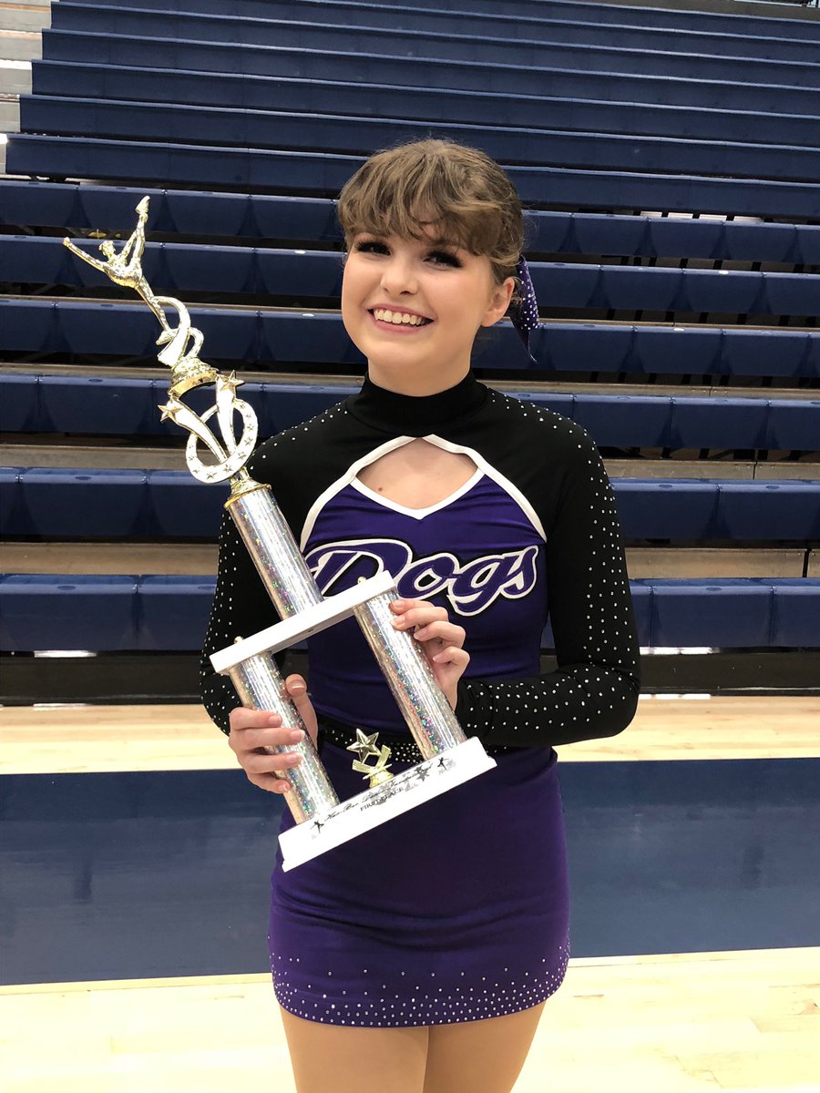 fhsdanz's tweet photo. vote for your very own Dancin Dawg, BELLA COMPTON for senior class prez!!!!!! 💜🐶 https://t.co/aBkEP41Rrr