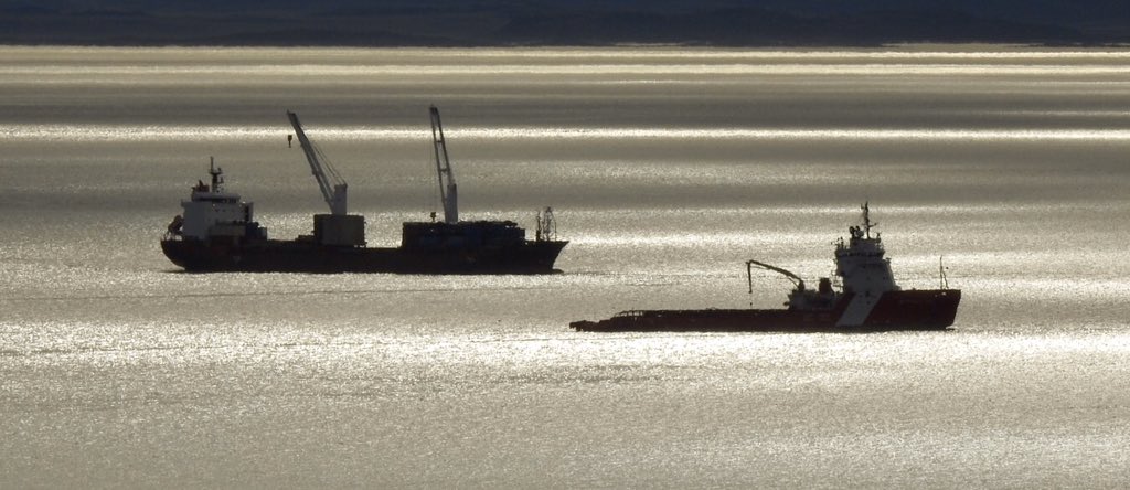 FrankReardon1's tweet photo. The M\V #Nunalik and the CCG Captain #MollyKool at noon on SEP.30.2019 in #Iqaluit #Nunavut #ShipsInPics https://t.co/jK8UQwSSUP