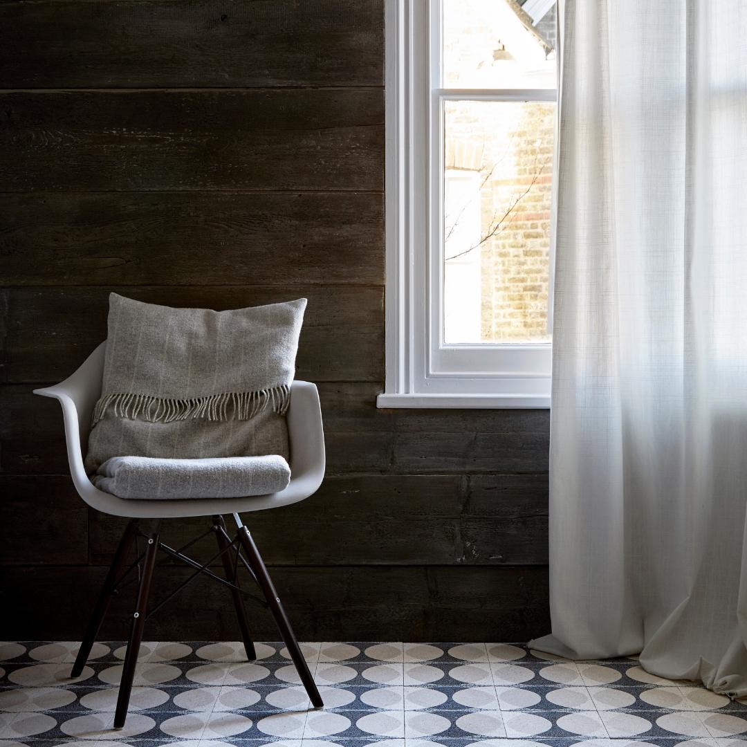 Create a contemporary neutral palette by combining browns with greys. The greys provide the modern edge and the browns bring warmth. Perfect.
Featuring Double Ellipse bit.ly/2Gyq3Zl 
#tiletrends #kitchendesign #bathroomdesign #interiordesign #homedecor #neutrals