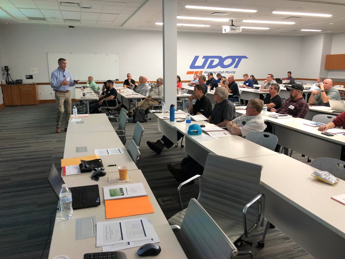 ncatauburn's tweet image. NCAT Director Randy West and Asst. Research Prof. Fan Yin led a regional #BalancedMixDesign workshop last week @UtahDOT to share research findings and recommendations from NCHRP 20-07/Task 406 and encourage state agencies &amp;amp; #asphalt contractors to move forward with implementation