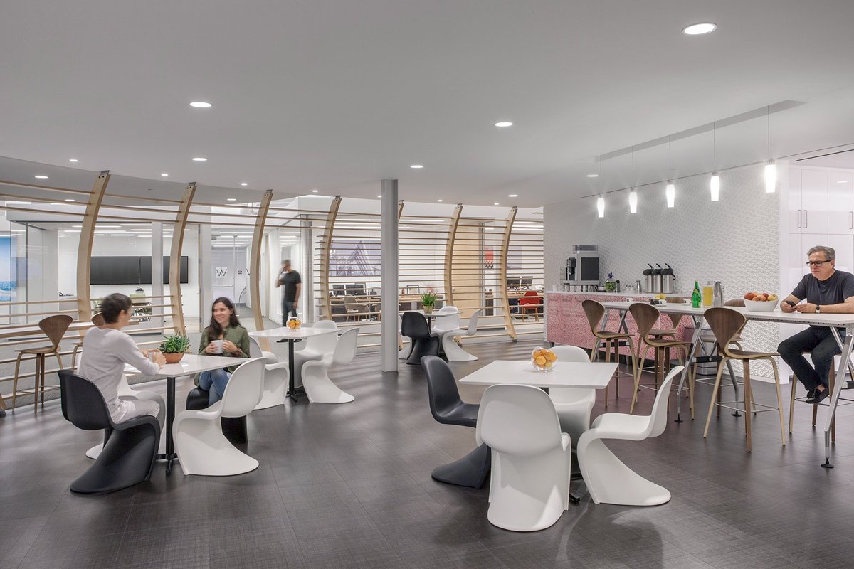 SheridanGroup_'s tweet photo. “The Birdcage” rests at the heart of @Wedgewood, Inc, a residential real estate office, where home like ambiance meets work space environment.
#lifeinwork #IIDACalibreAwardNominee #HermanMiller https://t.co/8CO1wO6C2M
