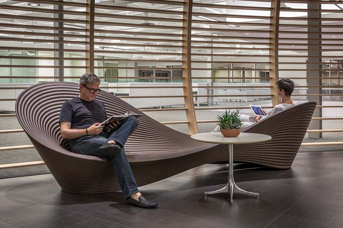 SheridanGroup_'s tweet photo. “The Birdcage” rests at the heart of @Wedgewood, Inc, a residential real estate office, where home like ambiance meets work space environment.
#lifeinwork #IIDACalibreAwardNominee #HermanMiller https://t.co/8CO1wO6C2M