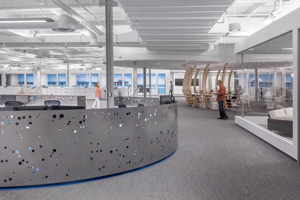 SheridanGroup_'s tweet photo. “The Birdcage” rests at the heart of @Wedgewood, Inc, a residential real estate office, where home like ambiance meets work space environment.
#lifeinwork #IIDACalibreAwardNominee #HermanMiller https://t.co/8CO1wO6C2M