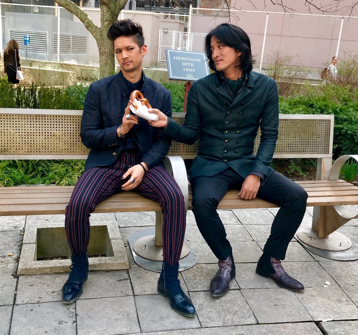 ShadowhuntersTV's tweet photo. Pretzel? Behind the scenes of #Shadowhunters. https://t.co/Kypjm8eNkQ