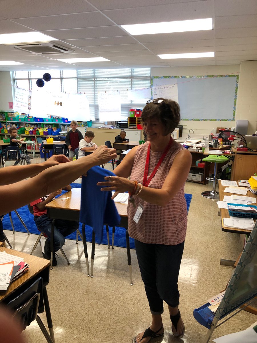 erichoos58's tweet photo. Have you heard yet??? EVERY school @HamptonCSchools is Fully Accredited!! @CaryElem @CaryHamptonPTA @HCS_TitleI #OneDivisionOneTransformation https://t.co/hqhalJYmLL