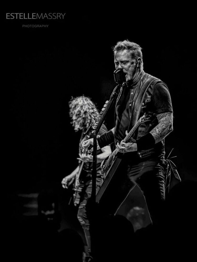 Nothing but ❤️ for James Hetfield #metallica #metallicafamily #jameshetfield  #heavymetal #rockphoto #rockphotographer #rockphotography #estellemassryphotography #coucouphotography @EstelleMassry @metallica @papa_het_  @kirkhammett @madhousemagazine_com