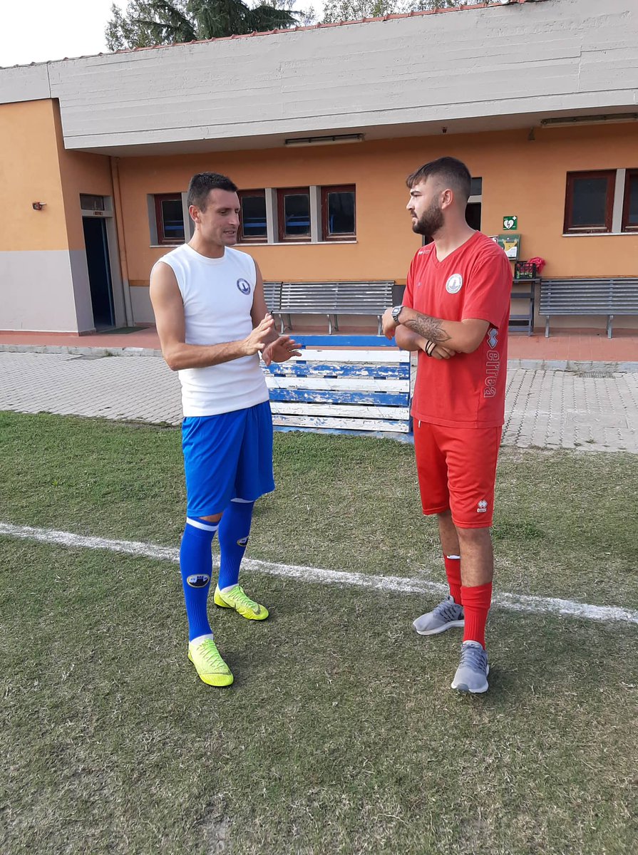 cellini_luca's tweet photo. Ehi, ma mi dicono che gli Juniores dello #Scandicci abbiano preso un 'rinforzo' niente male per la loro squadra 😉💙
Grandissimo Manu @ManuelPasqual ! https://t.co/1uHABVfz9D