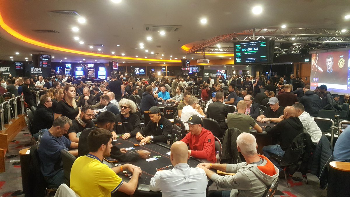 tomsvideotape's tweet photo. Busy night at DTD! Spot the poker legend. I can count atleast 10 #DevilfishCup #WPTUK https://t.co/MPp57WY1PR