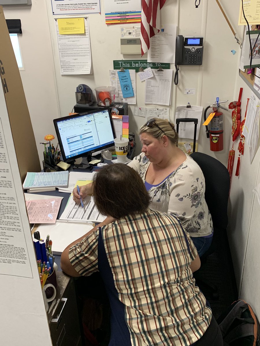 RowlandAdultEd's tweet image. #StudentProgress Conferences are occurring this week. ESL students are meeting with their teacher to go over their progress as we enter 8 weeks of the fall session. @RowlandSchools  #WeAreRUSD #lifelonglearning #EnglishLearners