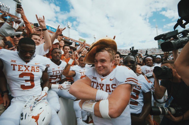 Wishing <a href="/sehlinger3/">Sam Ehlinger</a> a very happy birthday!! 🎂🎁🤘#ThisIsTexas