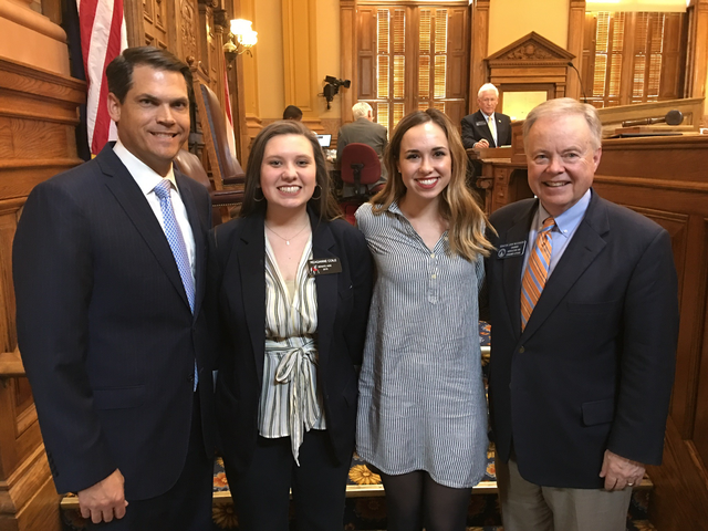 “I would recommend this internship to anyone, whether you are interested in policy or any other career because I learned so many valuable lessons and skills while having the BEST time!” - Reaganne Coile, Georgia Legislative Intern
Interested? Apply using link in our bio by 10/19!