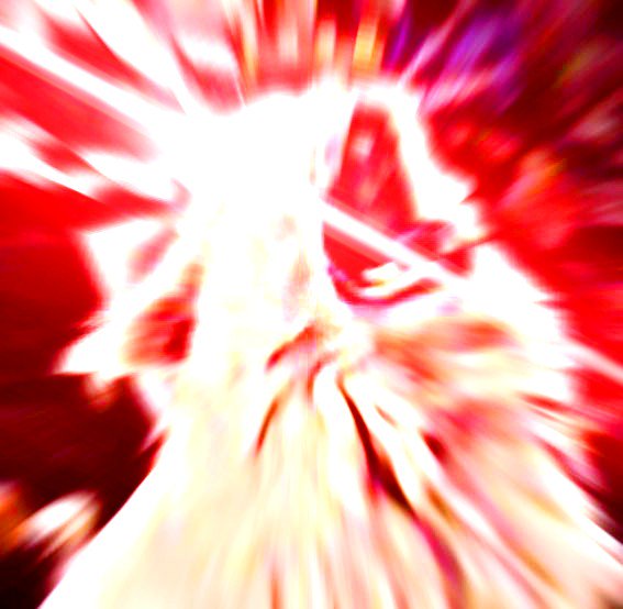 venerosion's tweet image. This is the ugliest ARSD I&apos;ve ever done but I had to pull through for my project (note to self don&apos;t put fake blood all over my lips ever again)

#ARMYSelcaDay #ARSD #SpookyARMY