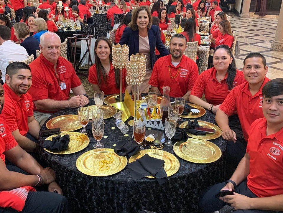 TheLatestStrike's tweet photo. Thank you Dr Vidaurri, @SISDnews, &amp; board members for providing SHS &amp; BLGRAY with a golden opportunity to celebrate our seven gold stars! ⭐️⭐️⭐️⭐️⭐️⭐️⭐️
#7Distinctions #ARated #WAR https://t.co/TfMTUHKlpE