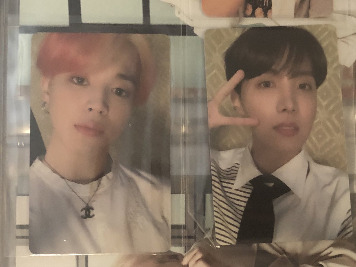 yoonsmono's tweet image. Have:Persona Jimin and hobi Version 3  
Want: Any not marked on the third picture 
Album: MOTS
Location: USA
WW: No

@kpoptradeusa @photocard_kpop  
@BTSpctrade @TradesKpop @BTS_trading @BTStrading_USA @BTSTradingPC @tradkpop @kpopthriftshop @pctradeusa @btstrades_