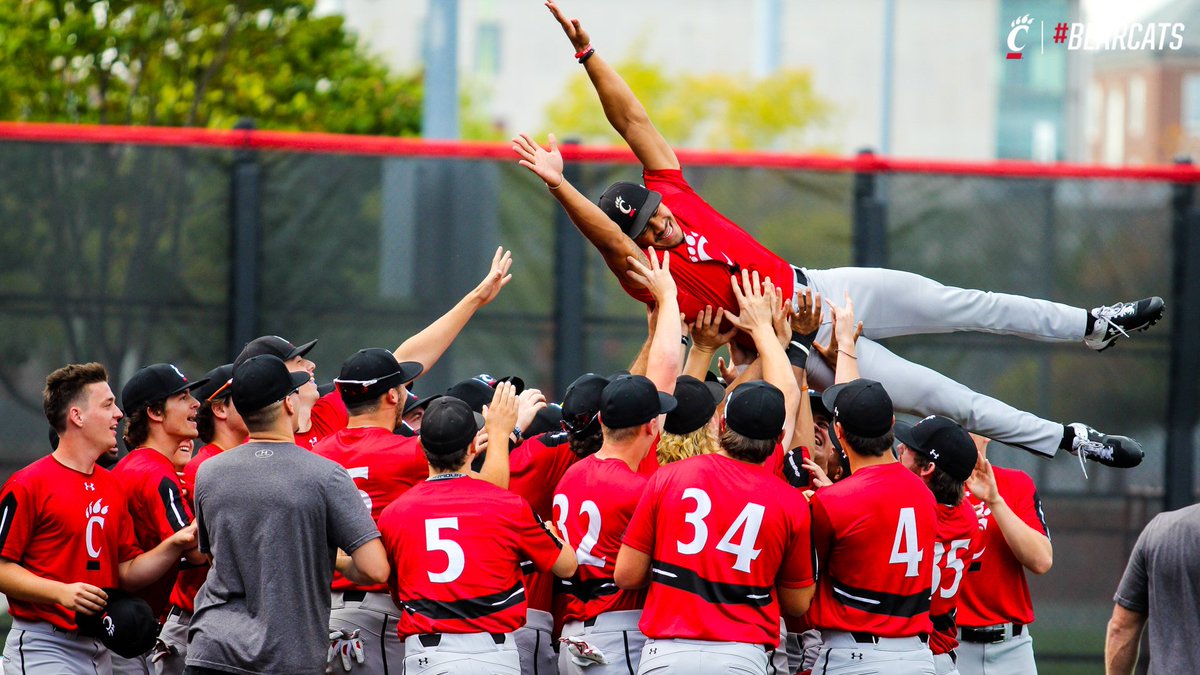 GoBearcatsBASE's tweet photo. We got a great jump on the season today.

First official practice✔️

#Bearcats | #WEAREUC https://t.co/dX0ziIRLP8